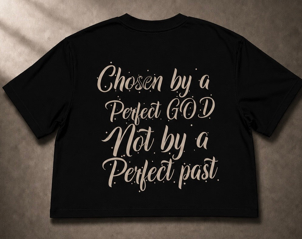 Black cropped tee